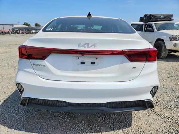 2022 KIA FORTE FE, LXS