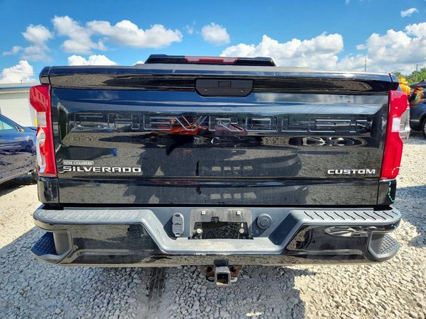 2021 CHEVROLET SILVERADO Custom