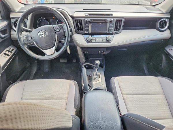 2016 TOYOTA RAV4 XLE (M Grade)