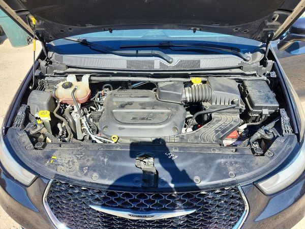 2021 CHRYSLER PACIFICA Touring