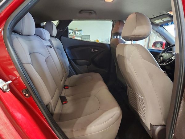 2015 HYUNDAI TUCSON GL (Middle-Low)