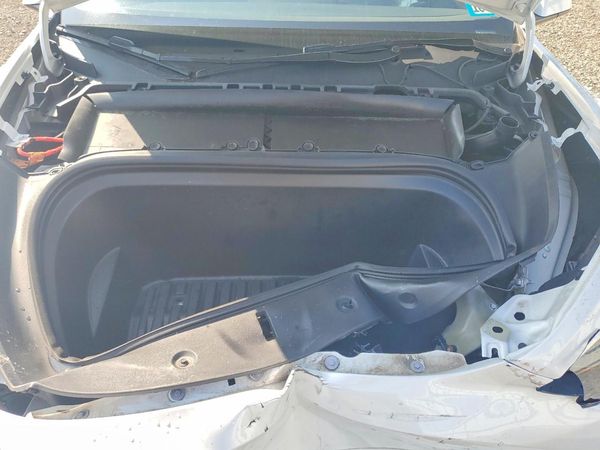 2024 TESLA MODEL Y — Engine bay