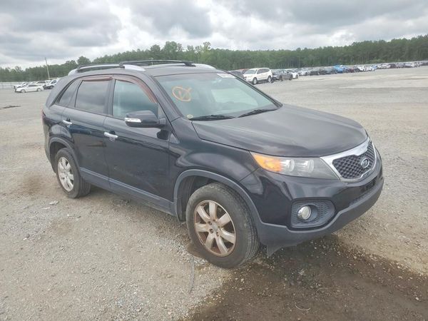 2013 KIA SORENTO Base / LX