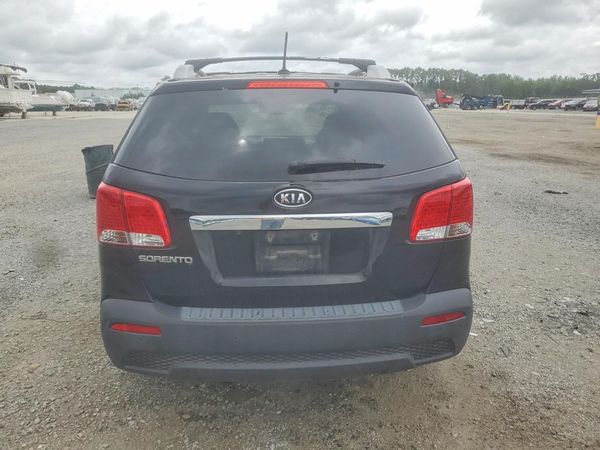 2013 KIA SORENTO Base / LX
