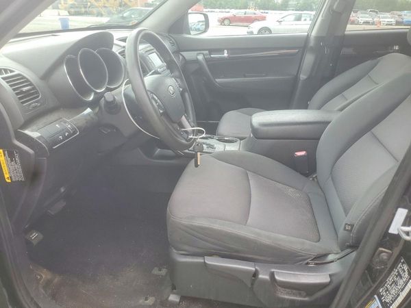 2013 KIA SORENTO Base / LX
