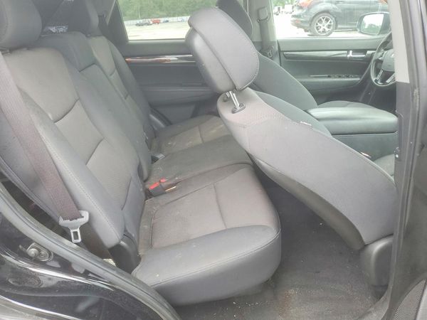 2013 KIA SORENTO Base / LX