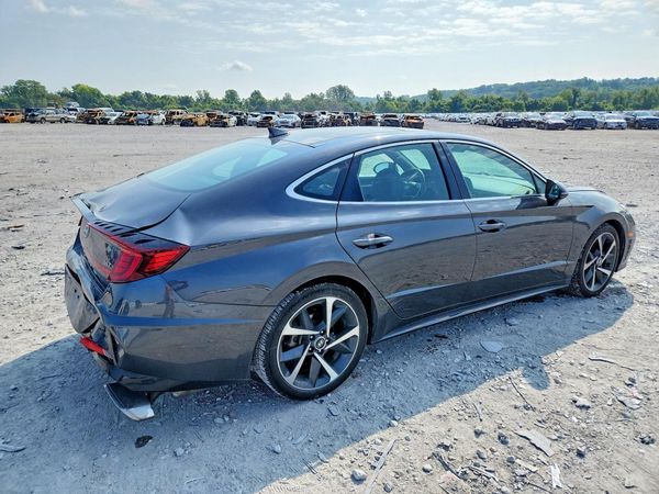 2022 HYUNDAI SONATA SEL Plus