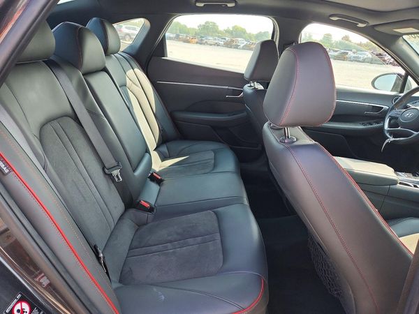 2022 HYUNDAI SONATA SEL Plus