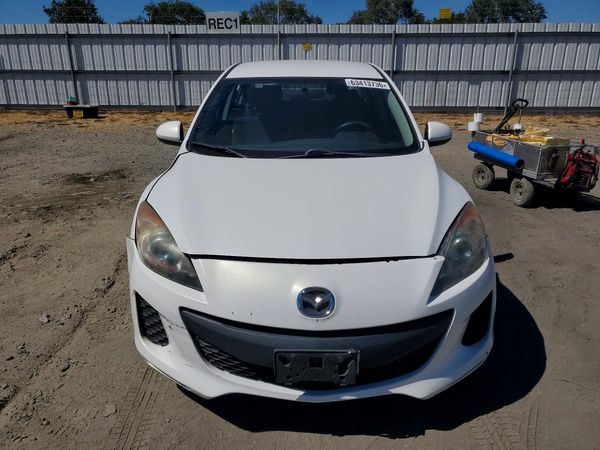 2013 MAZDA 3 Sport/GX