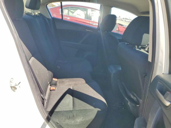 2013 MAZDA 3 Sport/GX