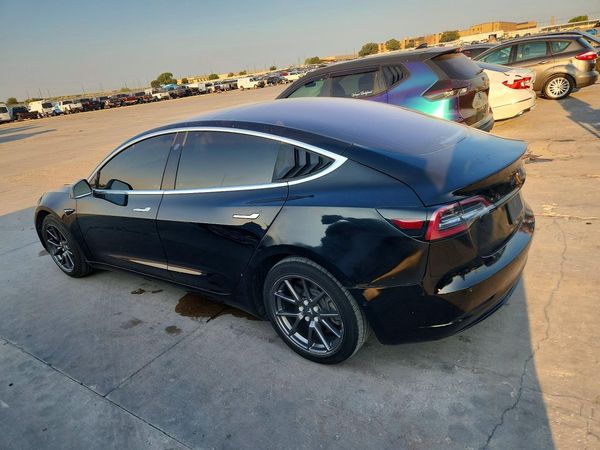 2018 TESLA MODEL 3