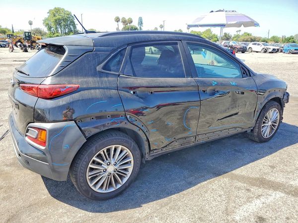 2018 HYUNDAI KONA SEL with Tech Pkg