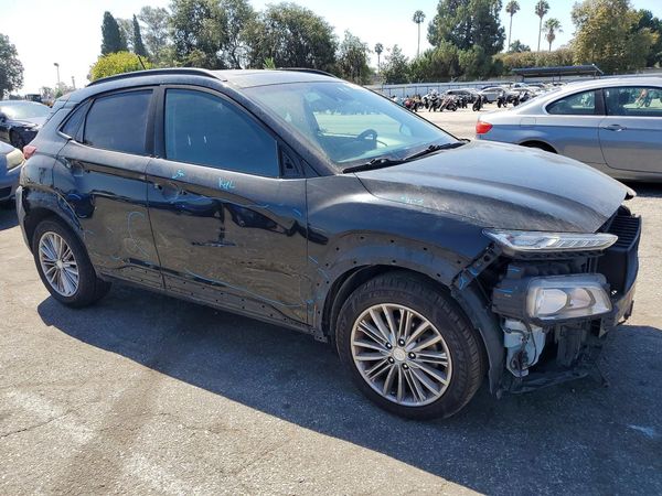 2018 HYUNDAI KONA SEL with Tech Pkg