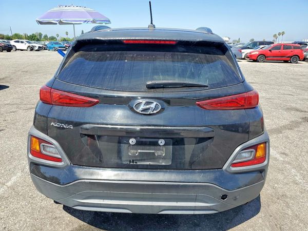 2018 HYUNDAI KONA SEL with Tech Pkg