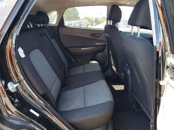 2018 HYUNDAI KONA SEL with Tech Pkg