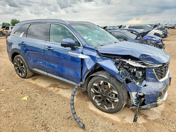 2025 KIA SORENTO