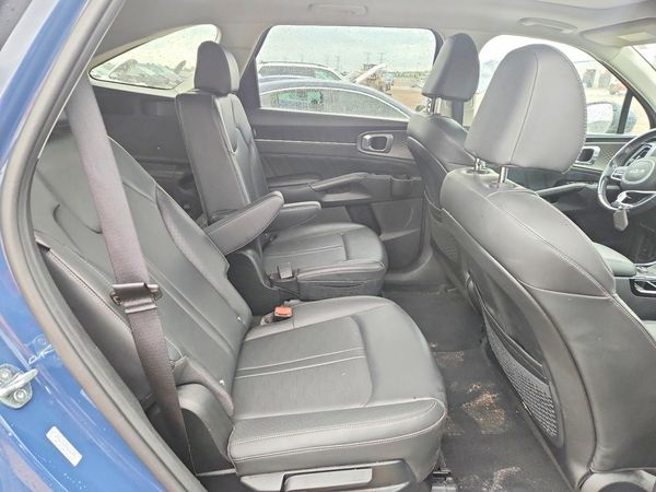 2025 KIA SORENTO