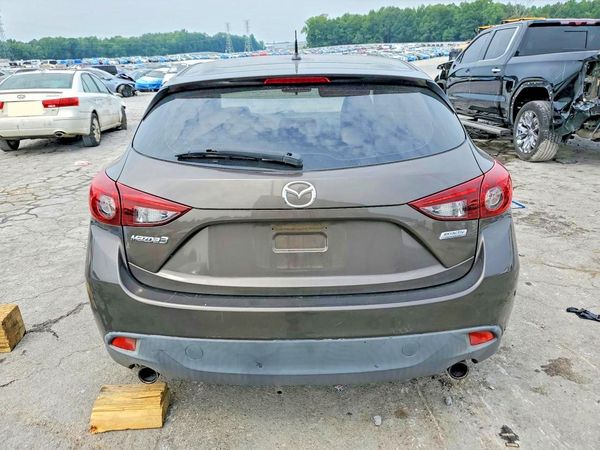 2014 MAZDA 3