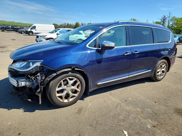 2018 CHRYSLER PACIFICA