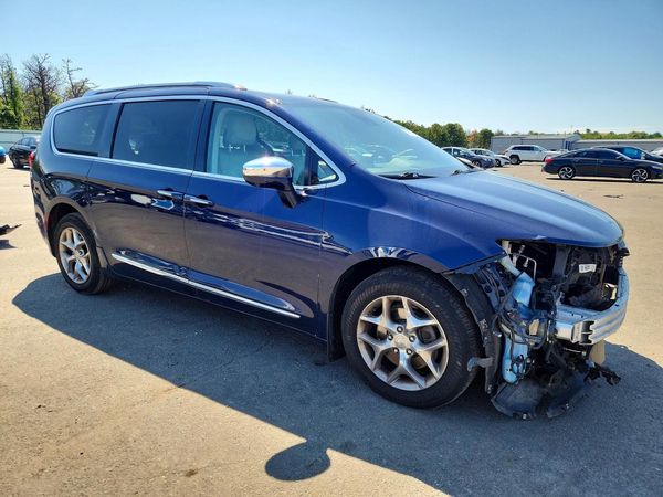 2018 CHRYSLER PACIFICA