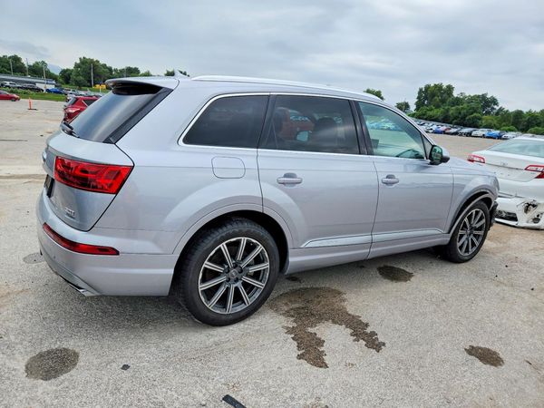 2017 AUDI Q7 quattro Prestige