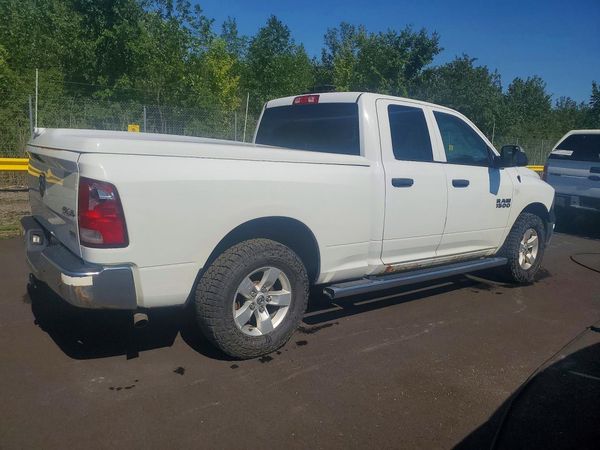 2015 RAM 1500 ST