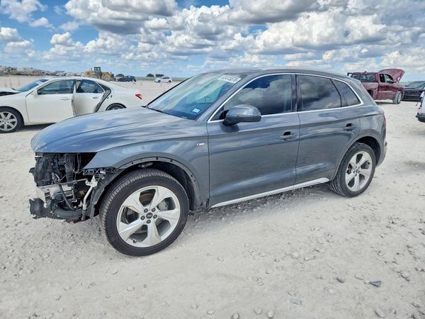 2022 AUDI Q5
