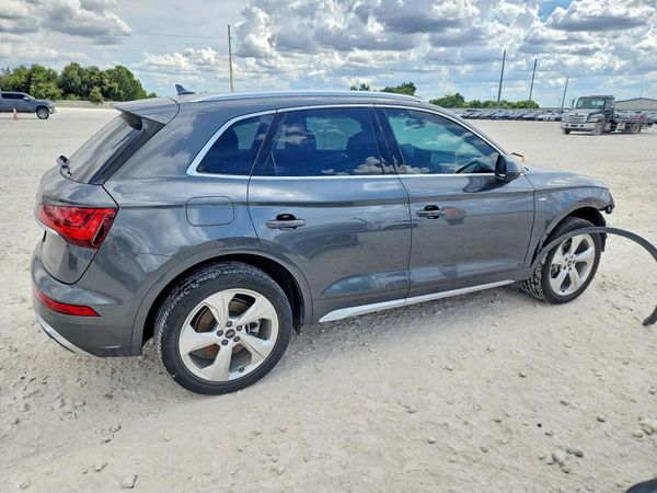 2022 AUDI Q5