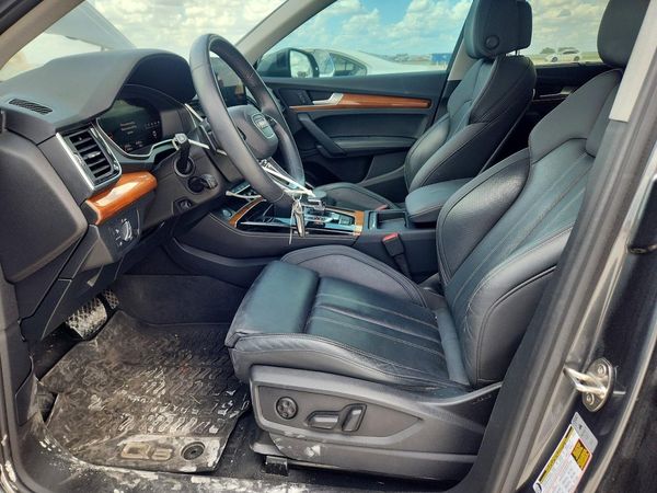 2022 AUDI Q5