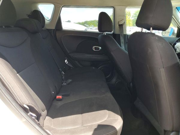 2018 KIA SOUL Base