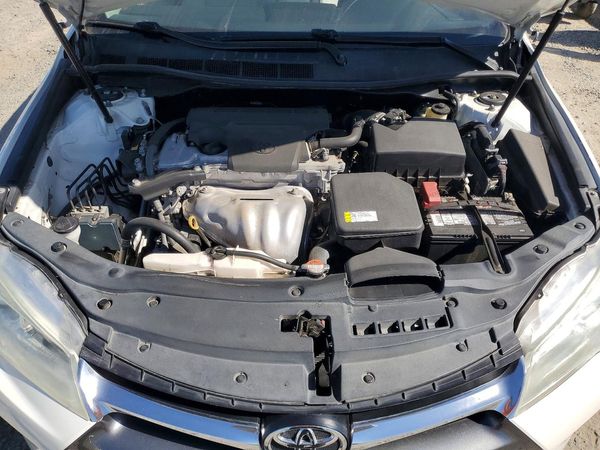 2016 TOYOTA CAMRY