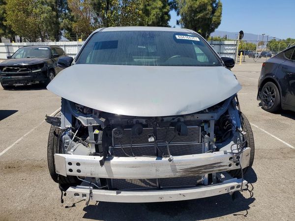 2025 TOYOTA SIENNA XSE