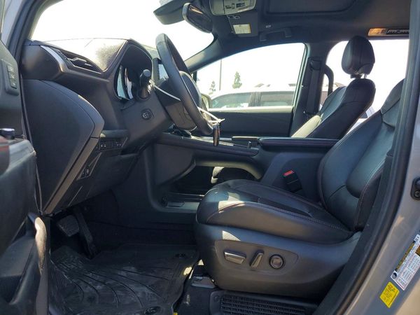 2025 TOYOTA SIENNA XSE