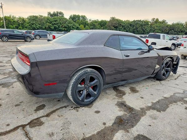 2013 DODGE CHALLENGER Base