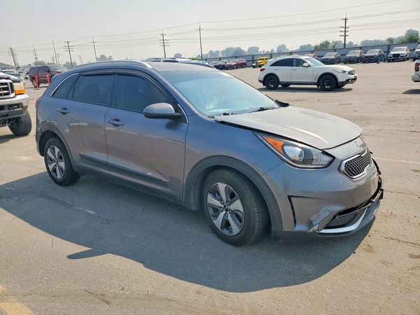 2017 KIA NIRO