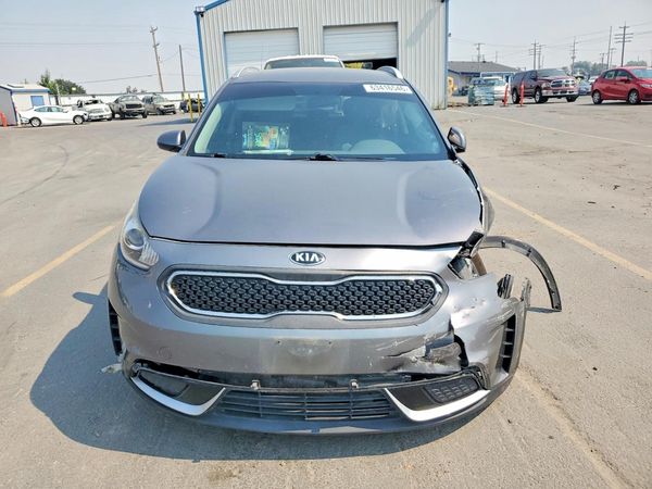 2017 KIA NIRO