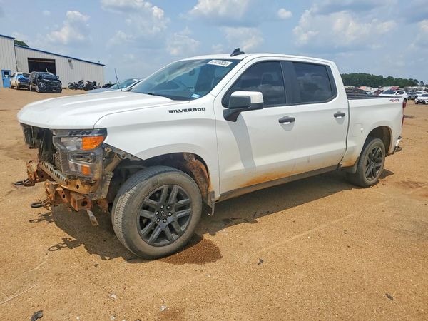 2024 CHEVROLET SILVERADO Custom
