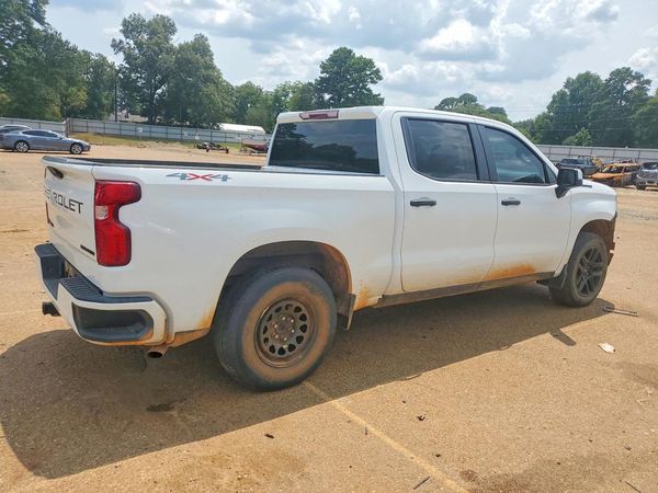 2024 CHEVROLET SILVERADO Custom