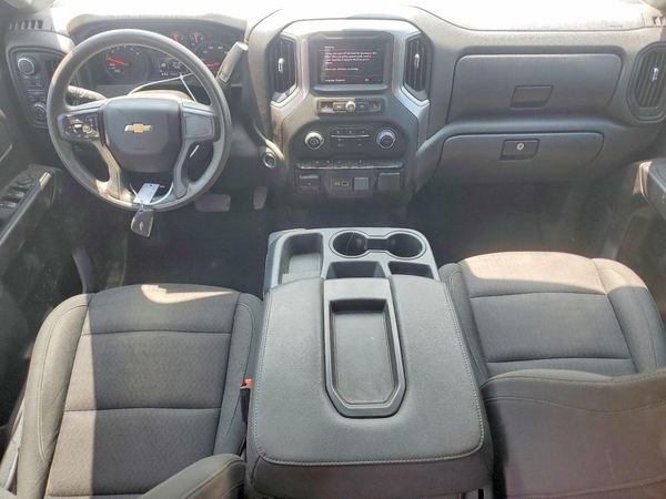 2024 CHEVROLET SILVERADO Custom