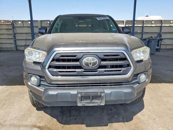 2019 TOYOTA TACOMA SR5