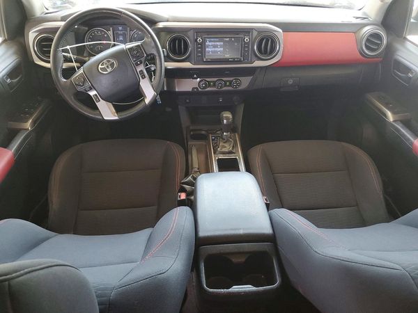 2019 TOYOTA TACOMA SR5
