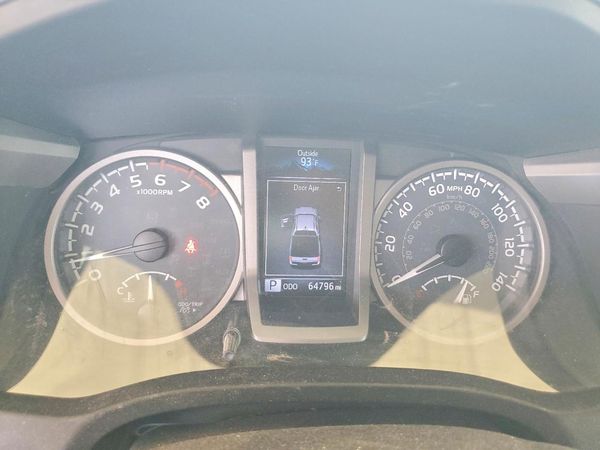 2019 TOYOTA TACOMA SR5