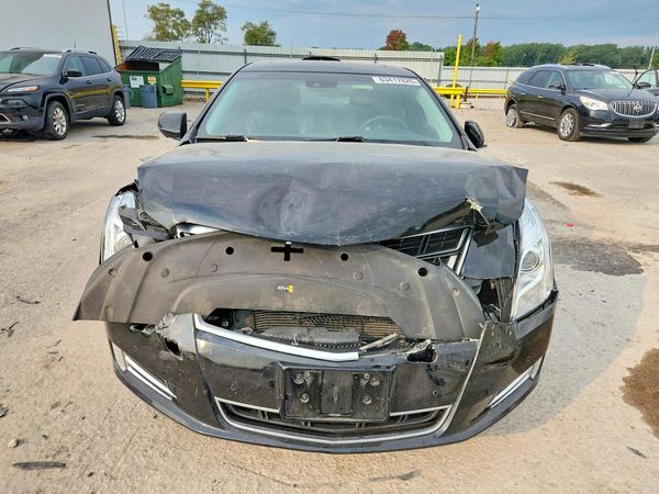 2016 CADILLAC XTS Luxury