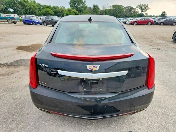 2016 CADILLAC XTS Luxury