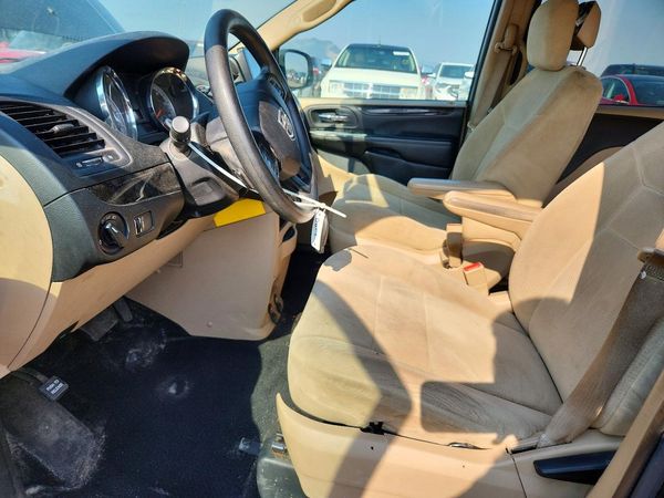 2013 DODGE GRAND CARAVAN SE