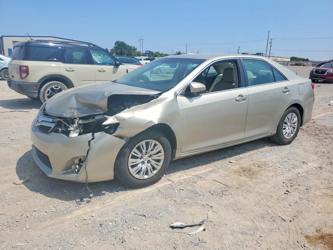 2014 TOYOTA CAMRY