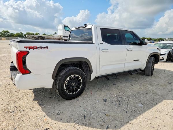 2026 TOYOTA TUNDRA