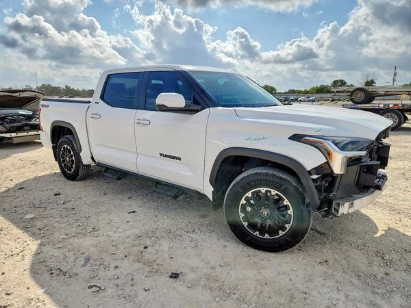 2026 TOYOTA TUNDRA