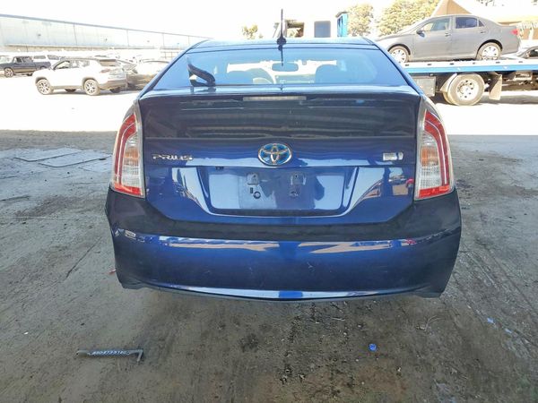 2015 TOYOTA PRIUS