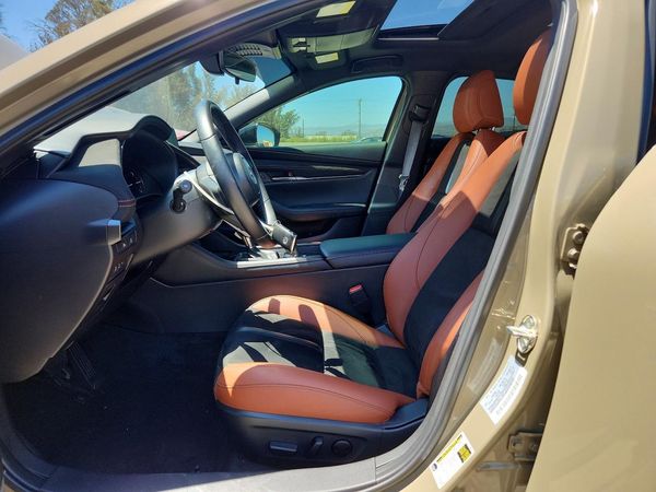 2024 MAZDA 3 Carbon Turbo
